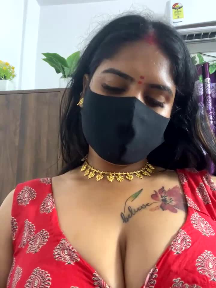 V-Hot-Sweti